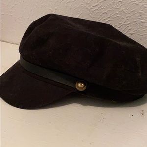 Black baker boy hat